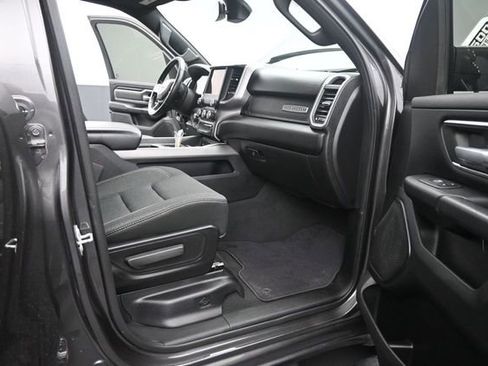 Used 2019 RAM 1500 Big Horn AWD/4WD image 17