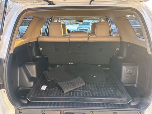 Used 2021 Toyota 4Runner Limited image 28