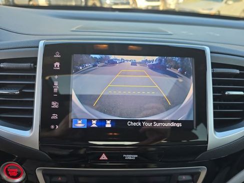 Used 2017 Honda Pilot Touring image 38