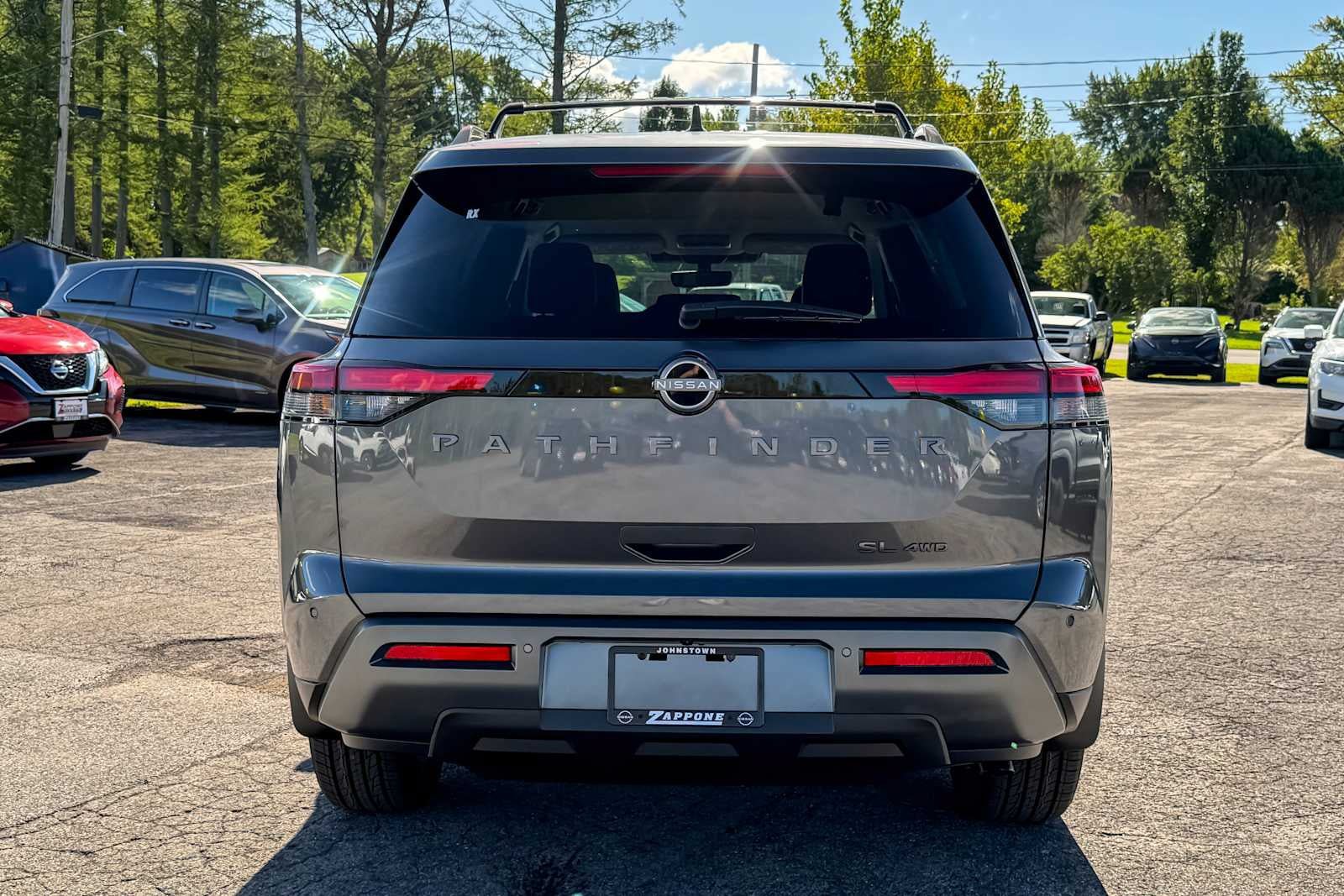 New 2026 Nissan Pathfinder SL AWD/4WD image 4