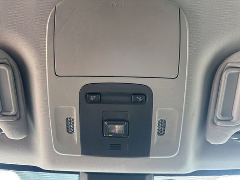 Used 2021 Toyota Camry SE FWD image 20