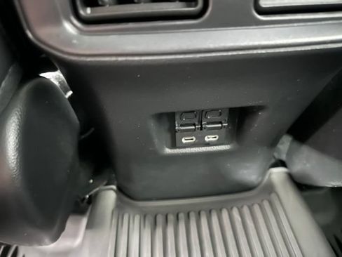 Used 2024 Toyota RAV4 XSE AWD/4WD image 18