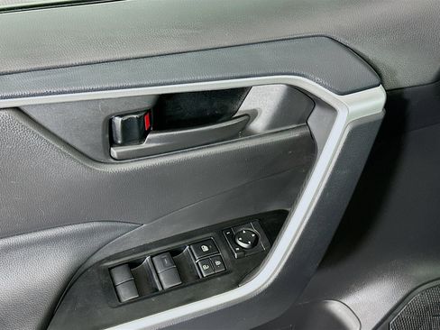 Used 2025 Toyota RAV4 LE image 15