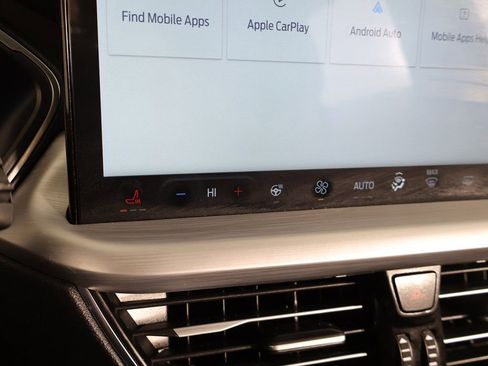 Used 2025 Ford Escape Platinum image 46