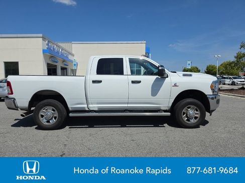 Used 2023 RAM 2500 Tradesman AWD/4WD image 6