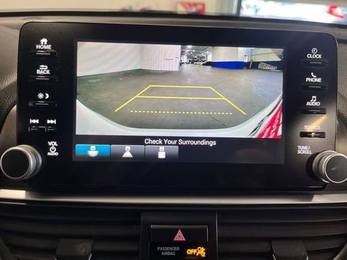 Used 2018 Honda Accord Sport image 28