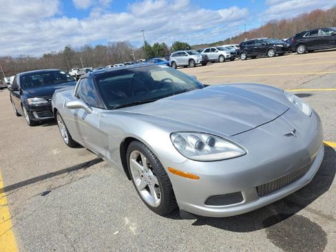 Used 2005 Chevrolet Corvette Coupe w/ Preferred Equipment Group image 3