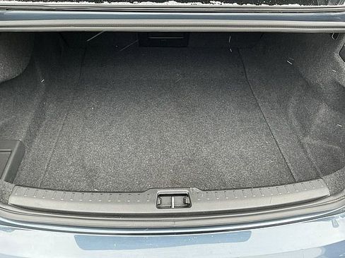 Certified 2024 Volvo S60 B5 Core image 17