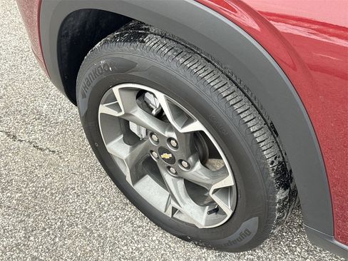 Used 2024 Chevrolet Trax LT image 18
