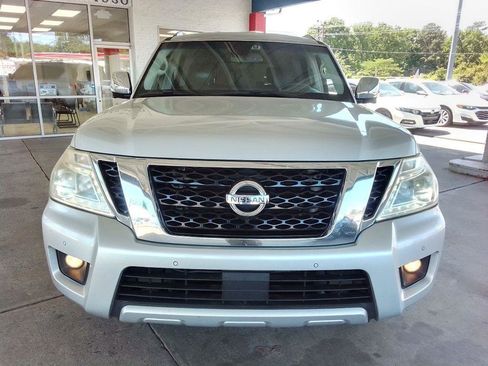 Used 2017 Nissan Armada Platinum image 3