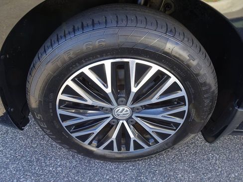 Used 2019 Volkswagen Jetta SE image 37