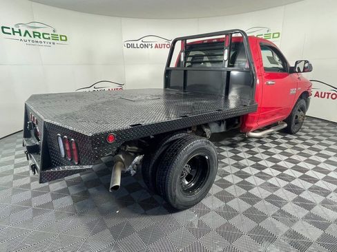 Used 2018 RAM 3500 Tradesman w/ Chrome Appearance Group RWD image 6