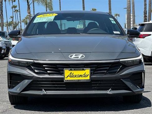 Certified 2025 Hyundai Elantra Sport image 9