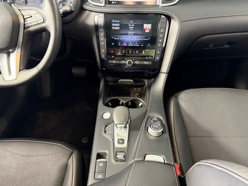 Used 2022 INFINITI QX50 Essential image 17