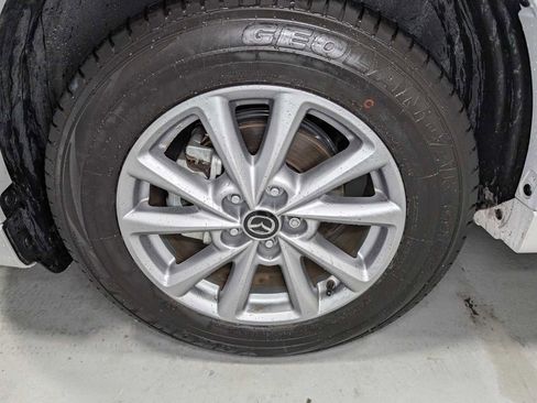 Certified 2025 MAZDA CX-5 AWD 2.5 S w/ Select Package image 3