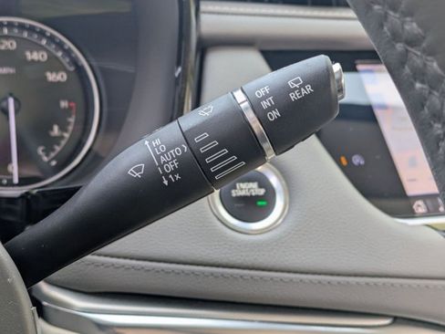 Used 2022 Cadillac XT5 Premium Luxury image 11