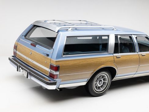 Used 1990 Buick Le Sabre Estate RWD image 27