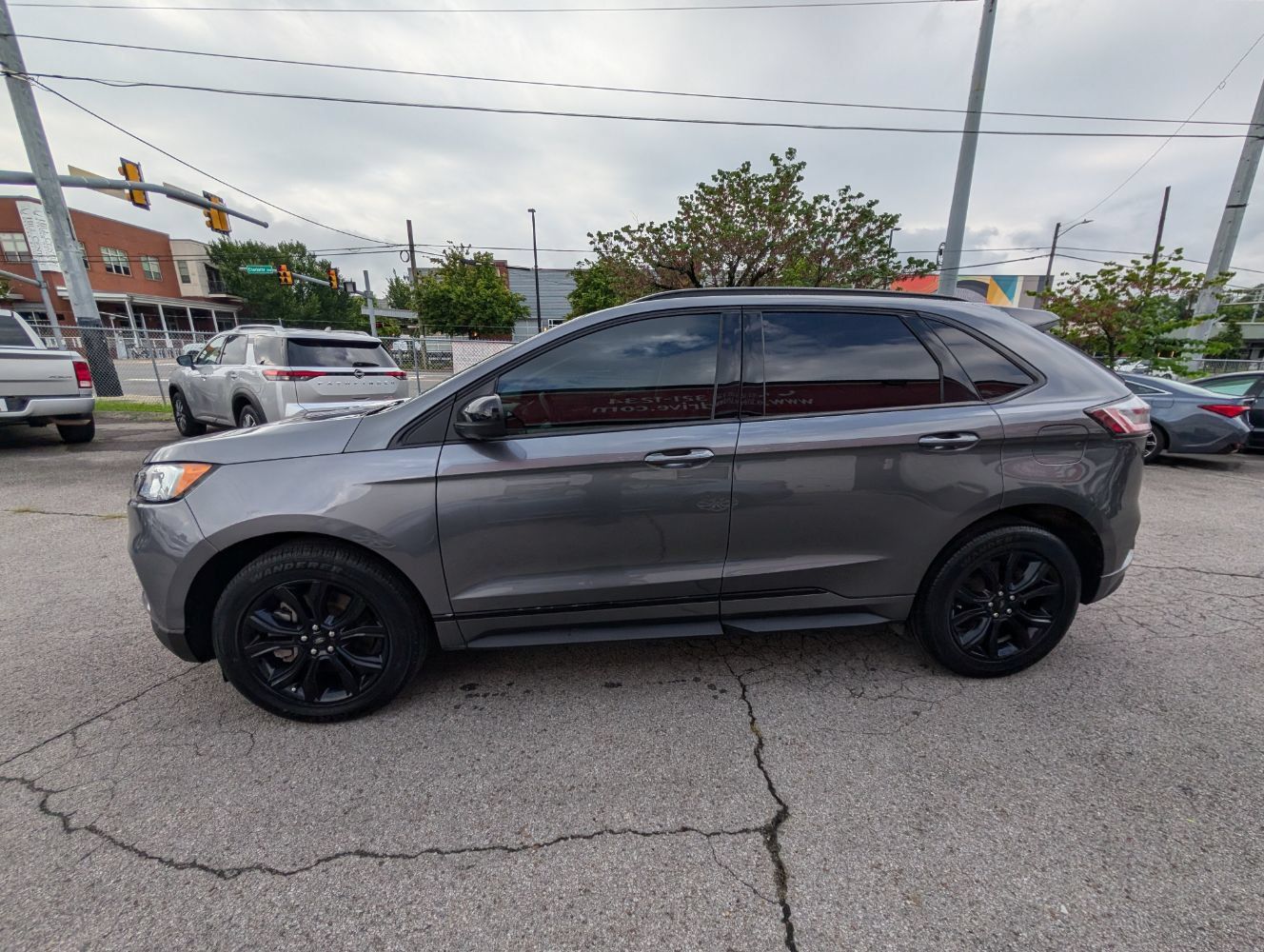 Used 2024 Ford Edge SE w/ Black Appearance Package AWD/4WD image 9
