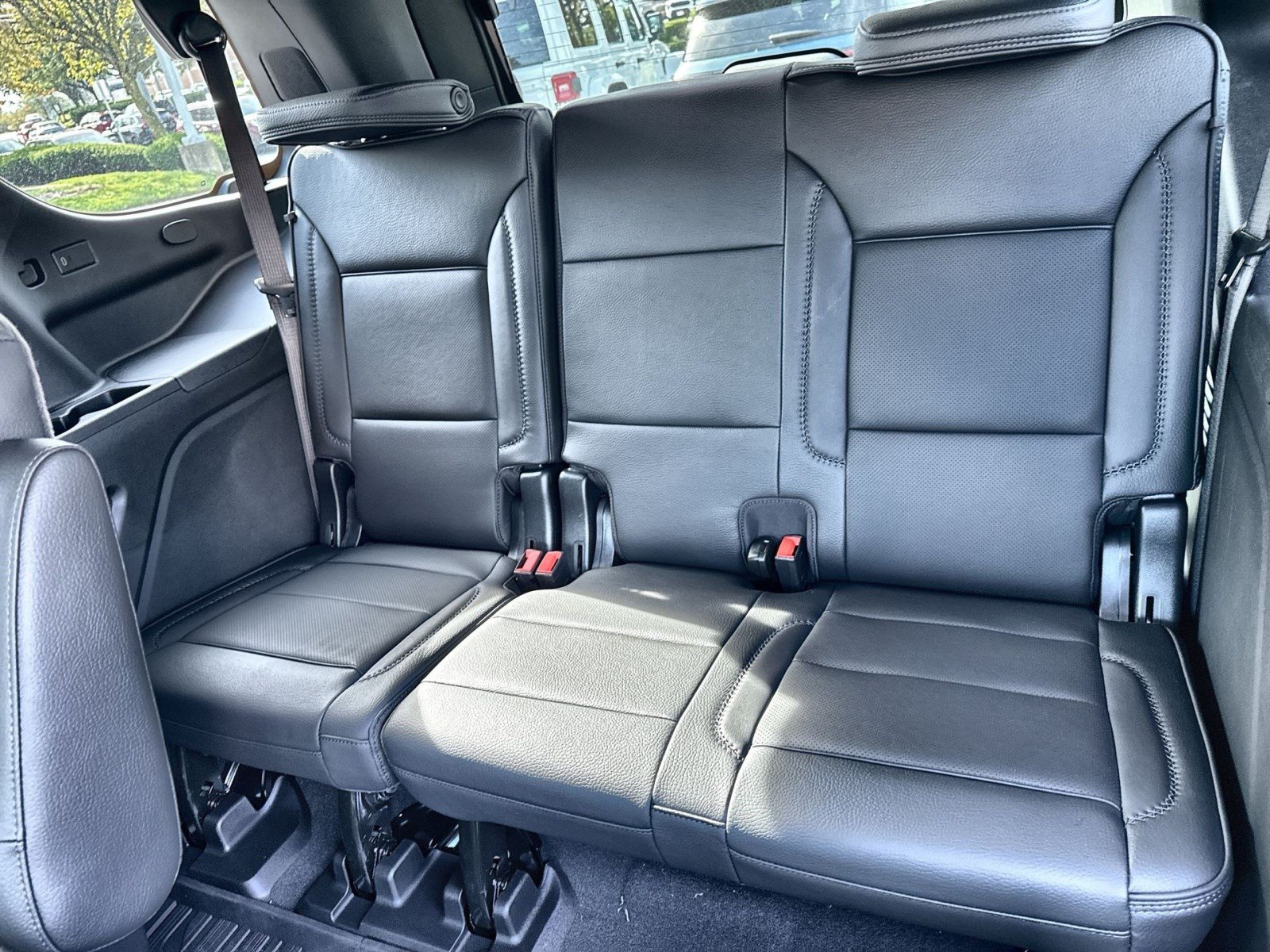 New 2026 GMC Yukon Denali w/ Sun & Power Step Package AWD/4WD image 22