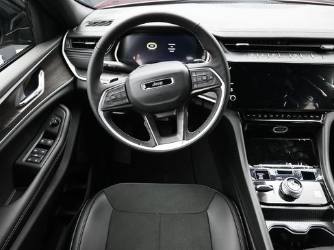 New 2026 Jeep Grand Cherokee L 4WD image 12
