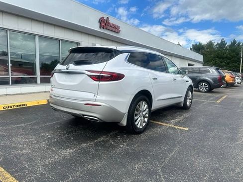 Used 2020 Buick Enclave Premium w/ Sun and Sites Package AWD/4WD image 7