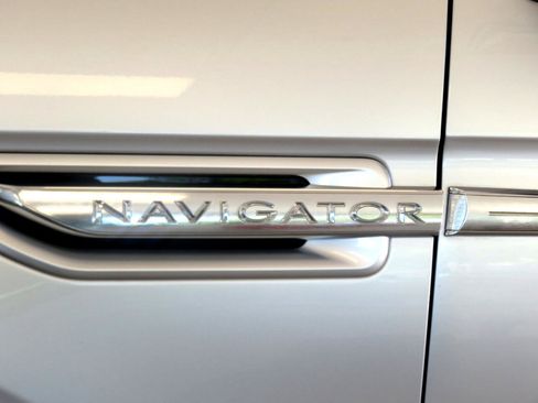 Used 2019 Lincoln Navigator Reserve w/ Cargo Package image 84