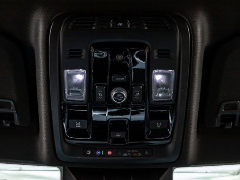 Used 2025 Cadillac Escalade Sport w/ Touring Package AWD/4WD image 28