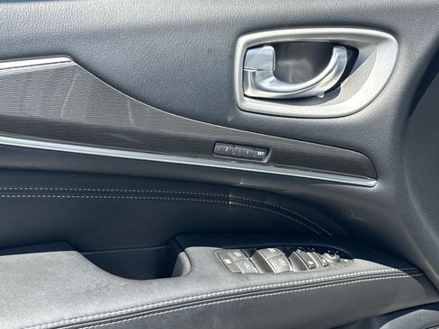 Used 2020 INFINITI QX60 Signature Edition FWD image 15