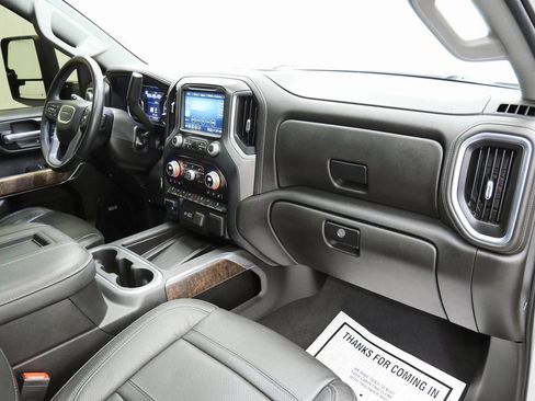 Used 2022 GMC Sierra 2500 Denali image 17