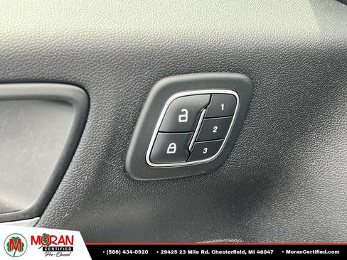 Used 2023 Ford Escape Platinum AWD/4WD image 17