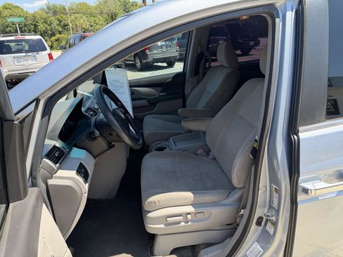 Used 2012 Honda Odyssey EX image 15