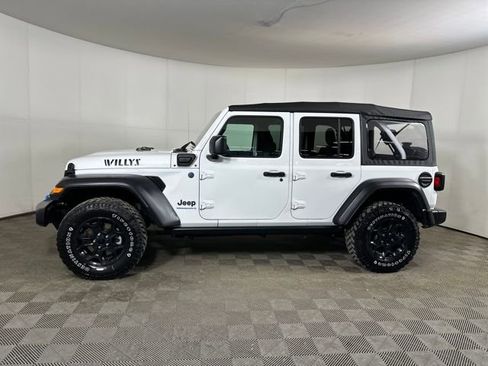 Used 2023 Jeep Wrangler Unlimited w/ Cold Weather Group image 6