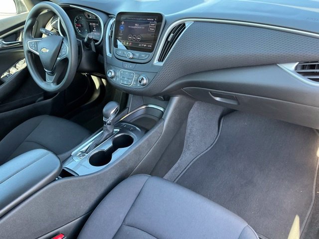 Used 2025 Chevrolet Malibu LT FWD image 24