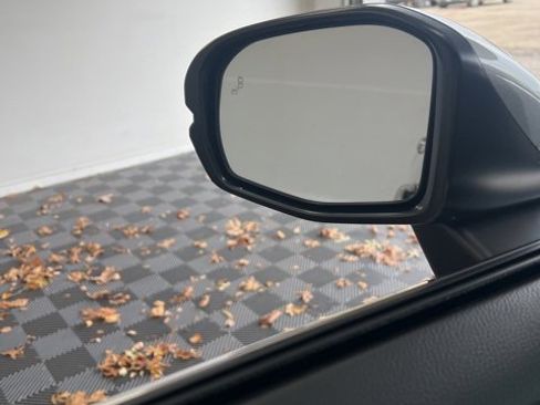 Used 2023 Honda CR-V EX-L image 11