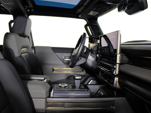 Used 2024 GMC Hummer EV 2X AWD/4WD image 22