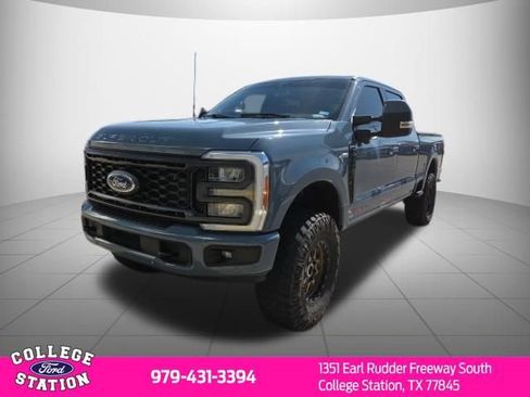 Used 2023 Ford F250 Lariat w/ Lariat Ultimate Package image 3