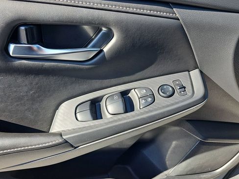 Used 2023 Nissan Sentra SV image 31