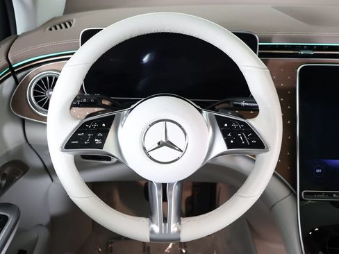 Used 2023 Mercedes-Benz EQE 350+ 4MATIC SUV w/ Exclusive Trim Package image 44