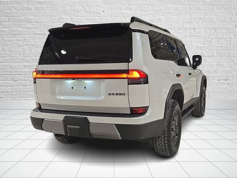 Used 2024 Lexus GX 550 image 6