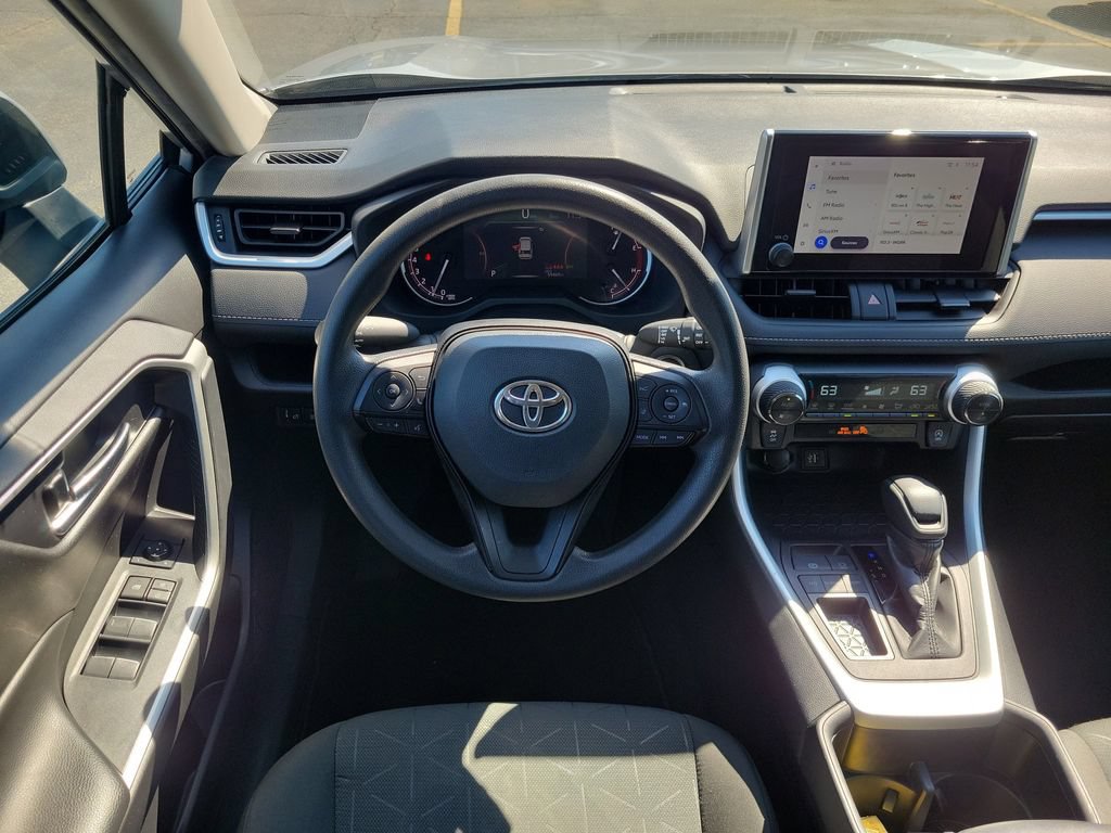 Used 2024 Toyota RAV4 XLE FWD image 14