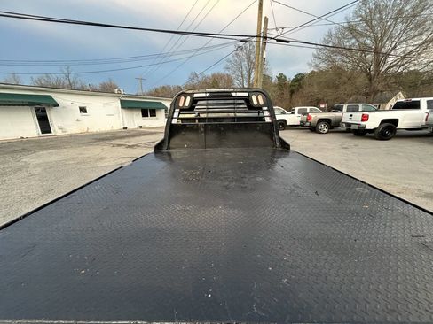 Used 2019 Ford F350 XL w/ Power Equipment Group image 8