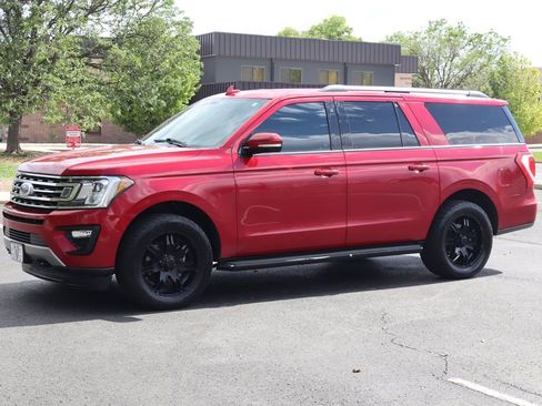Used 2020 Ford Expedition Max XLT w/ Equipment Group 202A AWD/4WD image 10