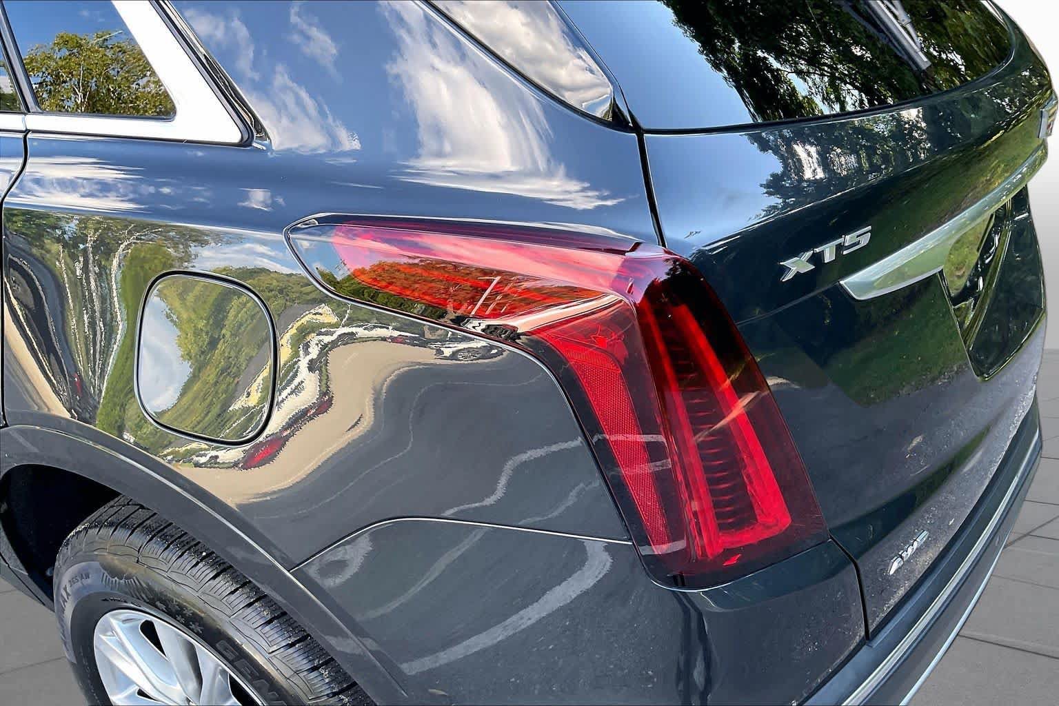 Used 2020 Cadillac XT5 Premium Luxury AWD/4WD image 27