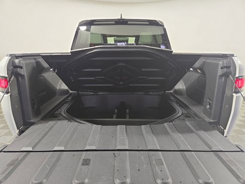 Used 2023 Rivian R1T Adventure image 15