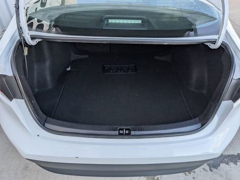 Used 2023 Toyota Corolla LE image 21