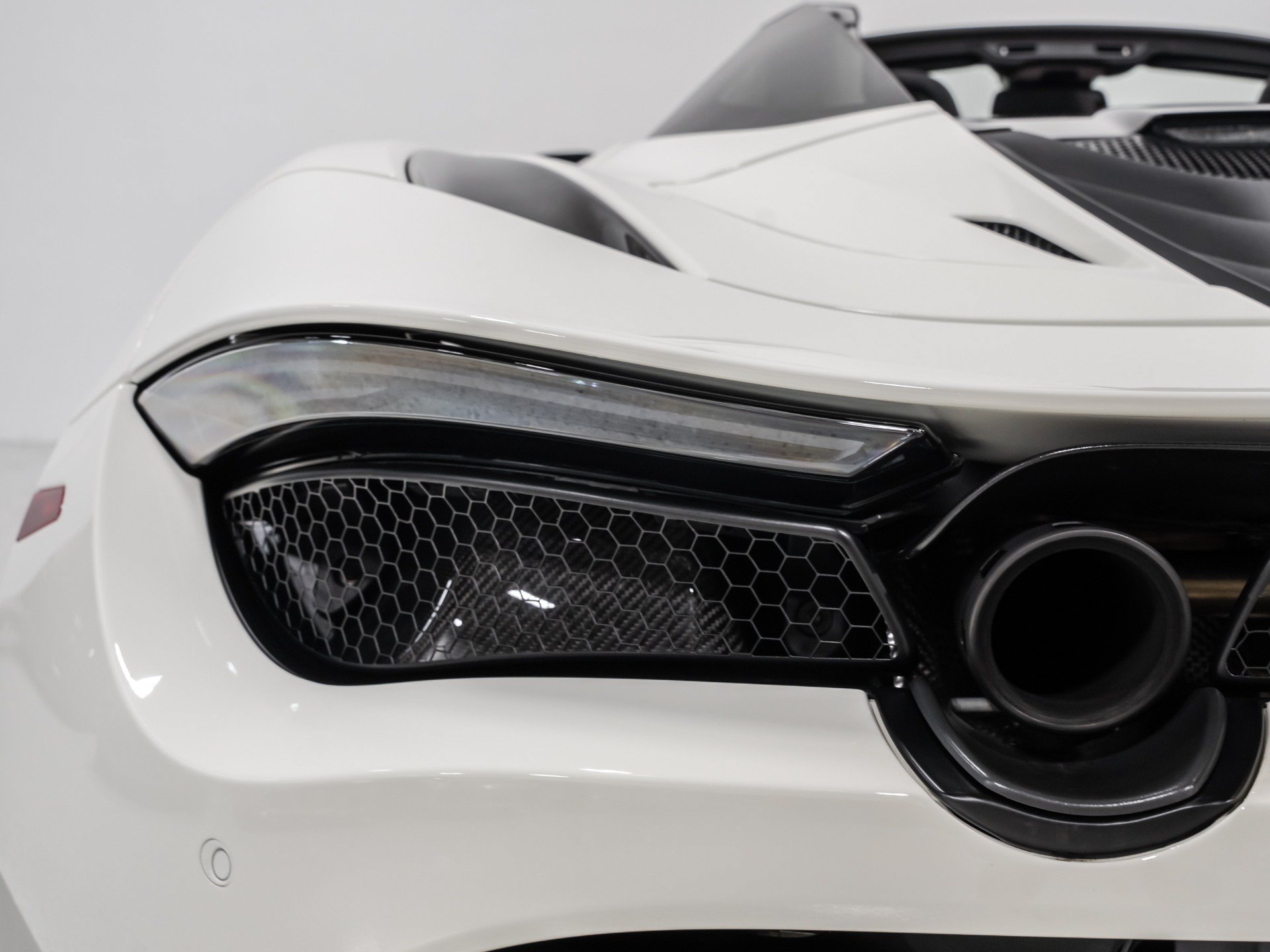 Used 2021 McLaren 720S Performance RWD image 38