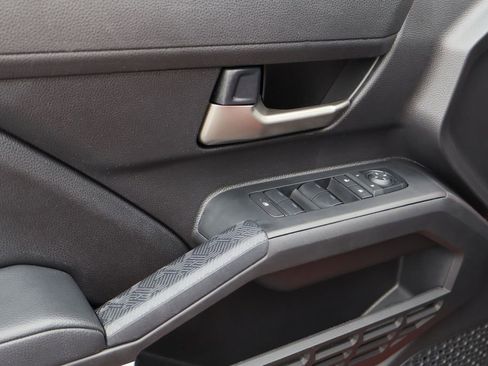 Used 2024 Toyota Tacoma TRD Sport image 19