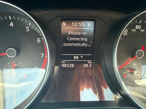Used 2016 Volkswagen Passat 1.8T SE FWD image 15