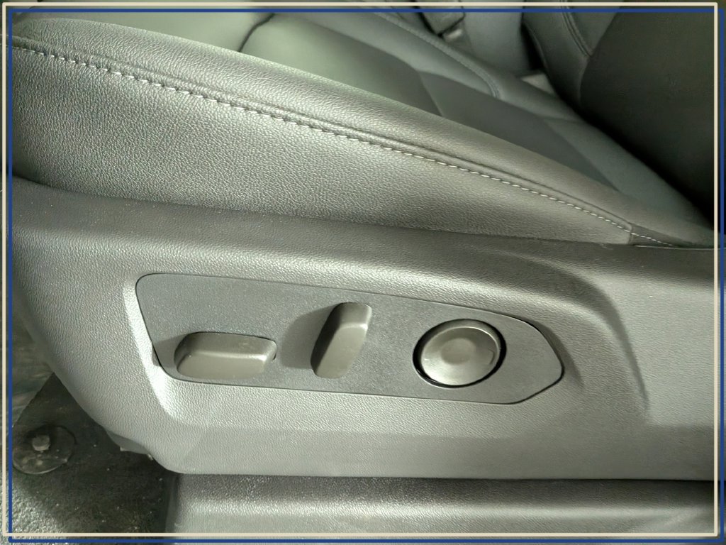 New 2026 Chevrolet Silverado 1500 RST w/ RST All Star Premium Package AWD/4WD image 15