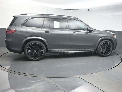 Used 2025 Mercedes-Benz GLS 450 4MATIC image 8